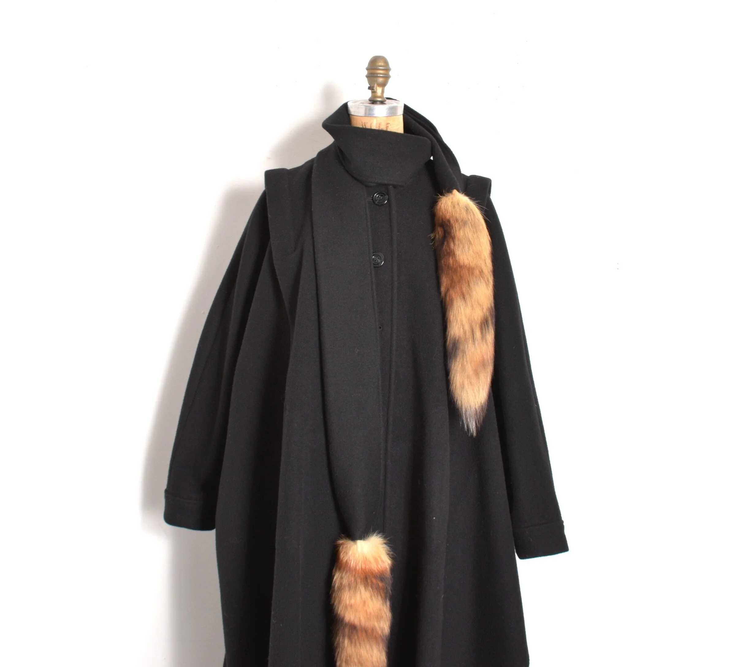 1980s Wool Cape Coat with Foxtail Scarf-S/M/L — La Poubelle Vintage